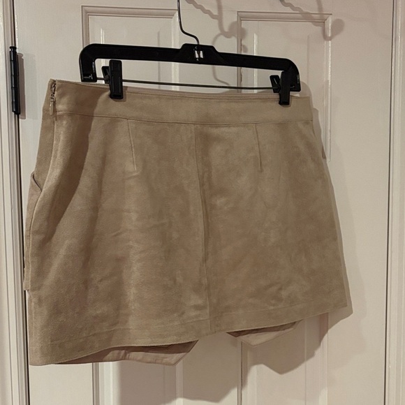 Tan Asymmetrical Skirt - Picture 4 of 5